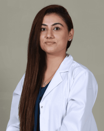 Dr. Saima Malik, best doctor for acne scars treatment inb Lahore